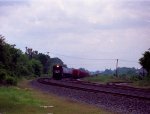 NS 8672 leads a TOFC train northbound